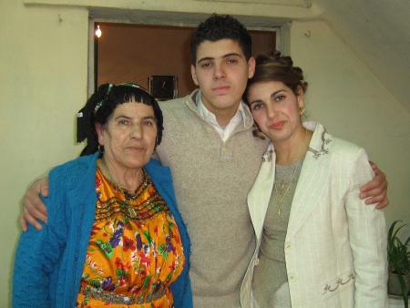 *moi ma grand mere et ma tante*